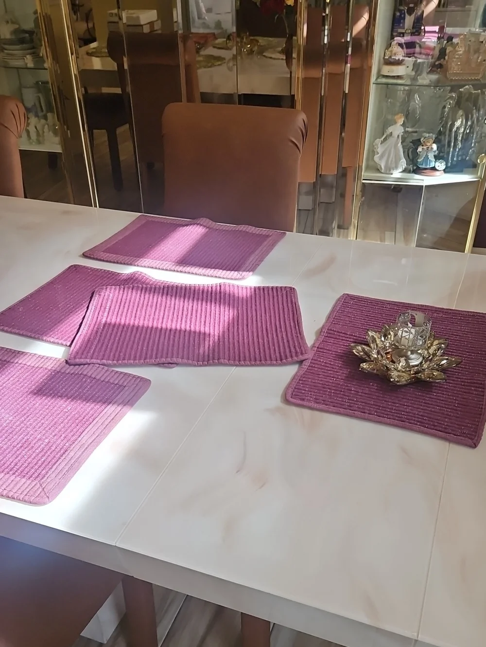 Set Of Placemats Wine Color Different On Each Side 5 Pieces